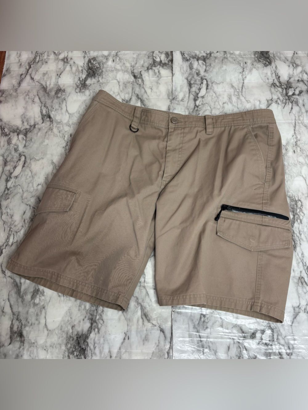 Nike Men's Tan brown Cargo Shorts logo Zipper Pocket size 38